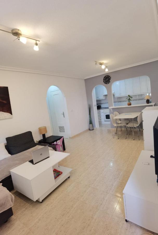Apartament Z Duzym Tarasem Na Pieknym Osiedlu Orihuela Eksteriør billede